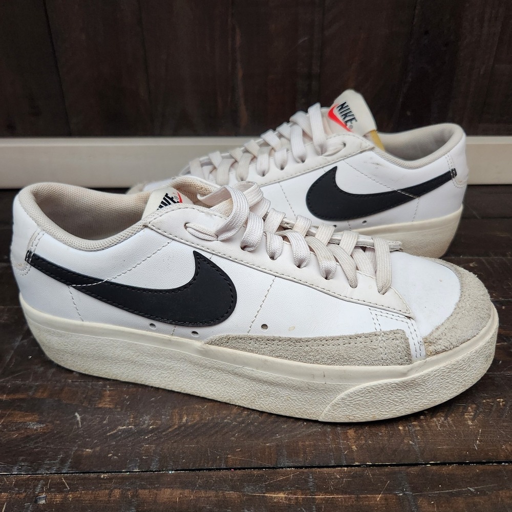 Nike Womens Blazer Low Platform DJ0292-101 White Casual Shoes Sneakers Size 6.5
